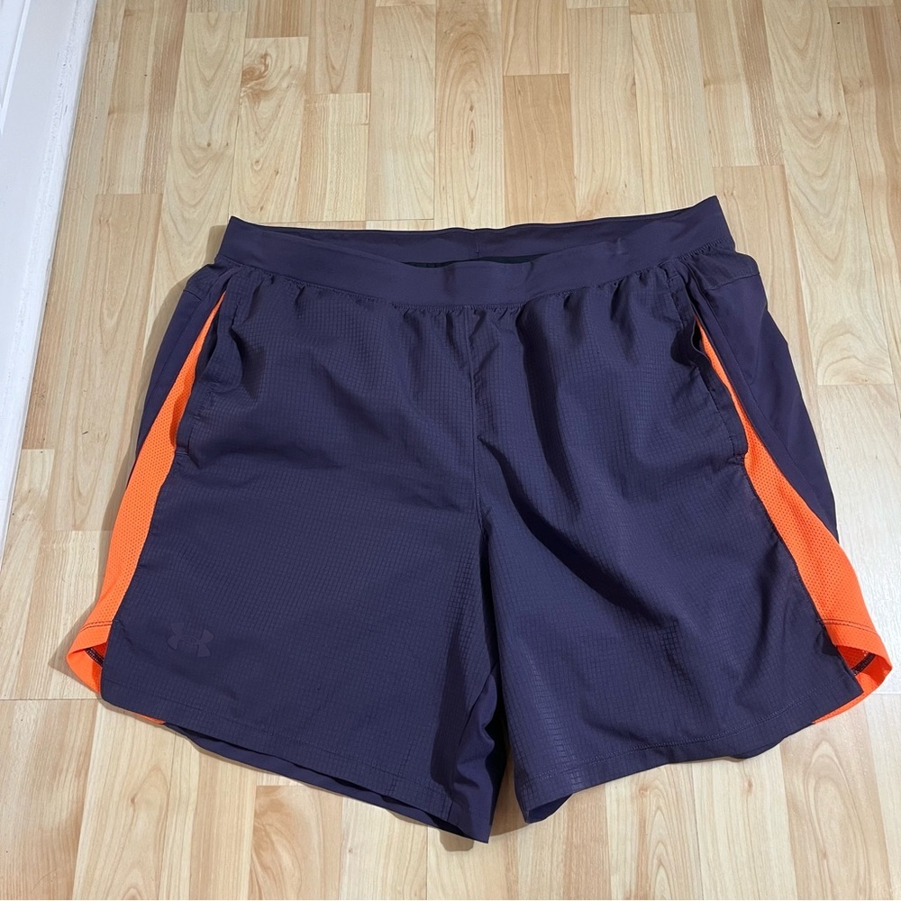 Under Armour Men's UA Launch 7'' Graphic Shorts XL Tux Purple